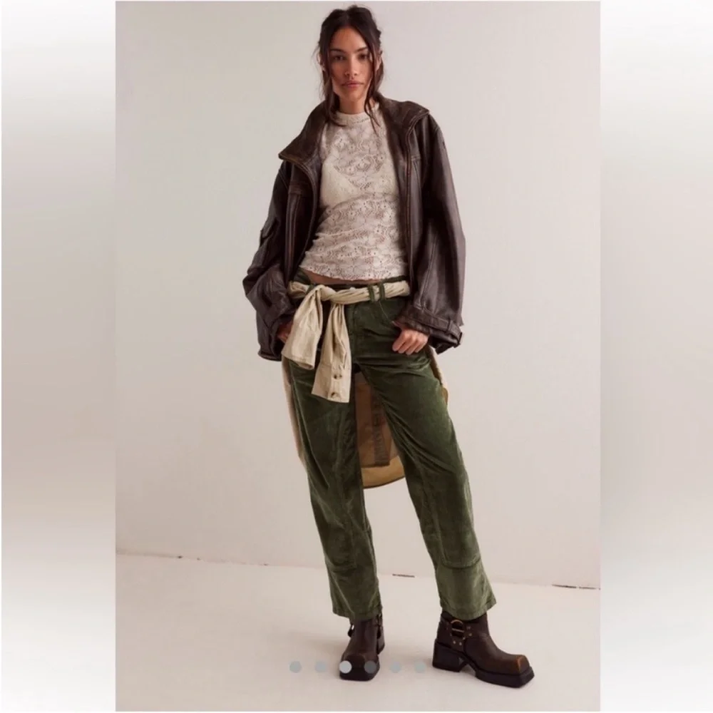 ▪️NWT Free People Risk Taker Mid Rise Cord Straight Pants